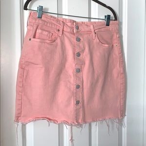 Women’s Old Navy light pink jean mini skirt